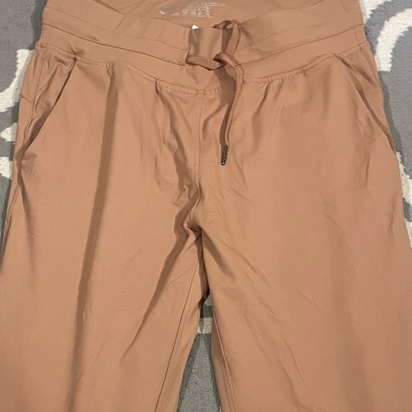 Zyia Active Ascend Joggers size XXL Camel Tan Pants Retired Size XXL - Picture 8 of 12